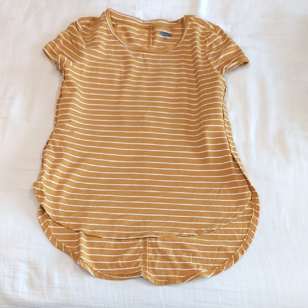 Old Navy Short Sleeve Tee in Mustard Size XS (5)